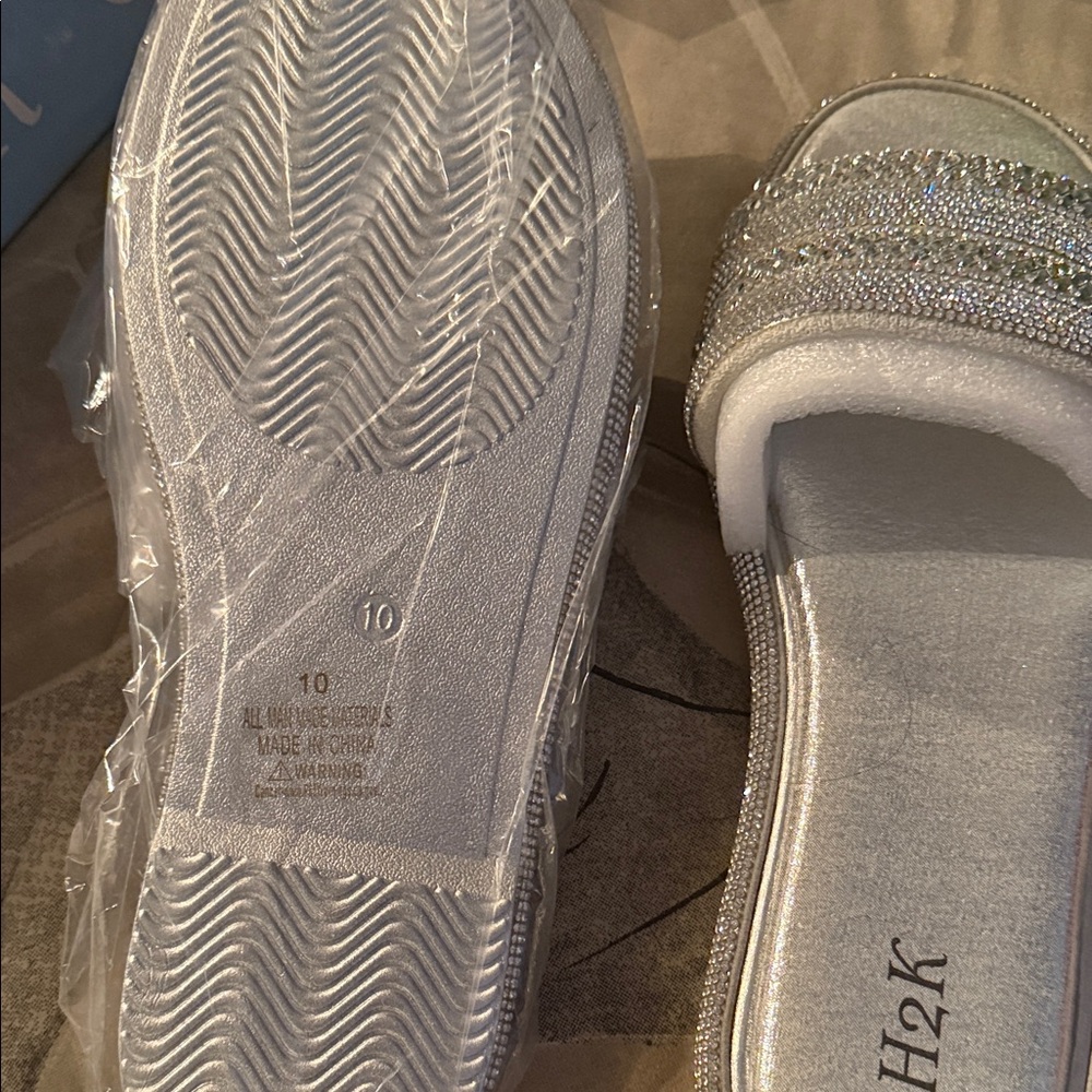 Chor Silver Rhinestone Slide Slippers - Picture 2 of 4